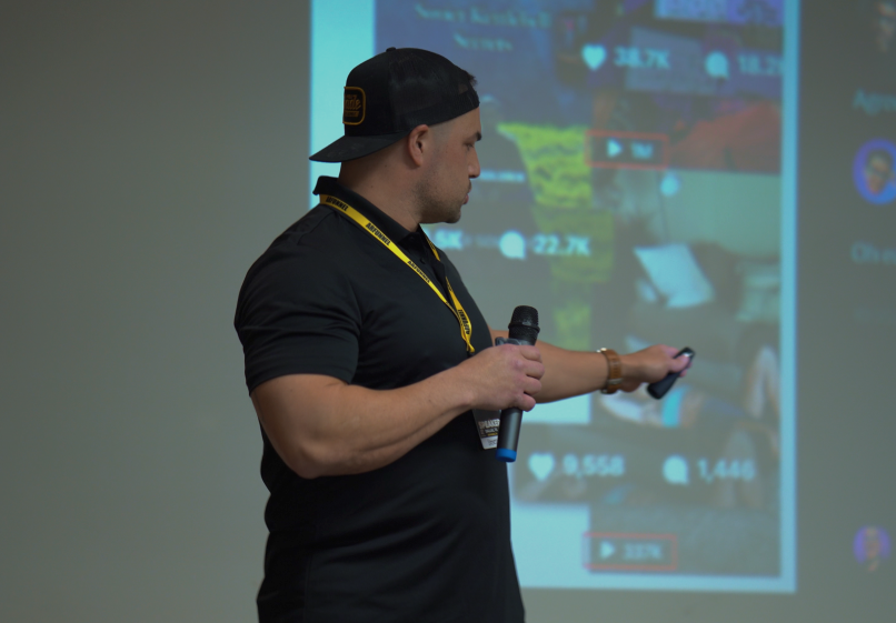 Steven presenting a content strategy on stage